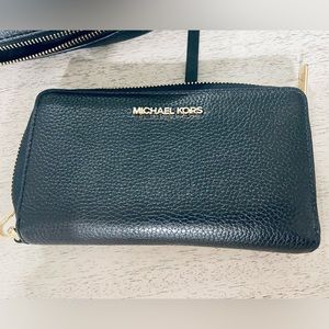 Michael Kors Black Leather Zipper Wallet/Clutch